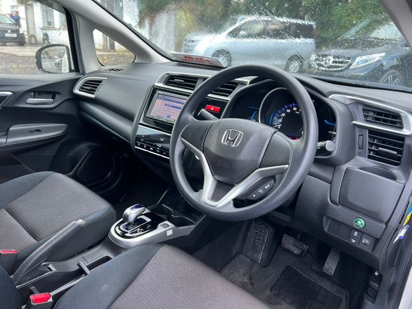 15 Honda Fit Hybrid 370817741