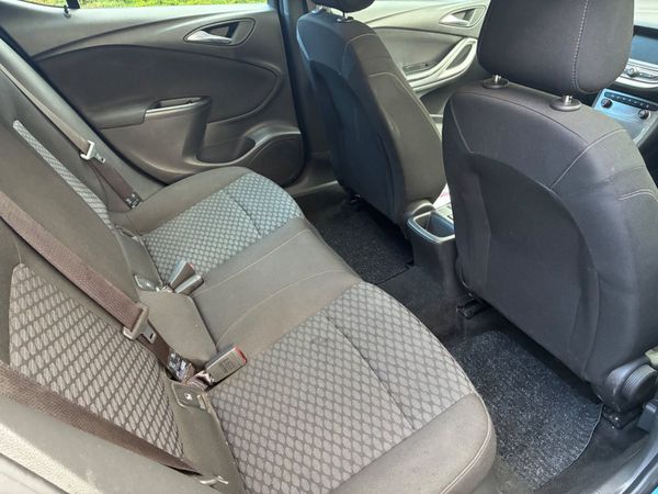 Vauxhall Astra 2017 *NCT 03-26* 370819015