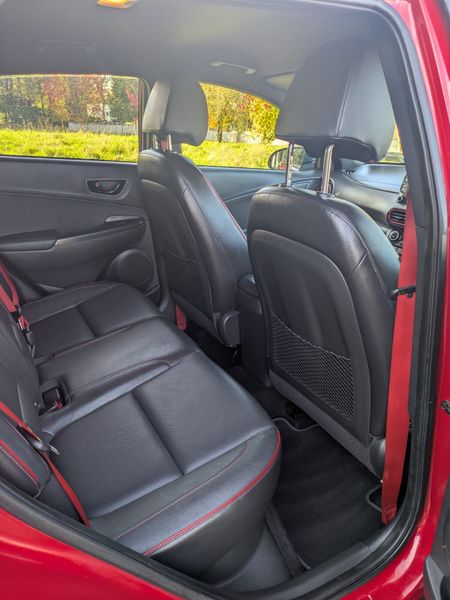 HYUNDAI KONA PREMIUM TOP SPEC 370811235