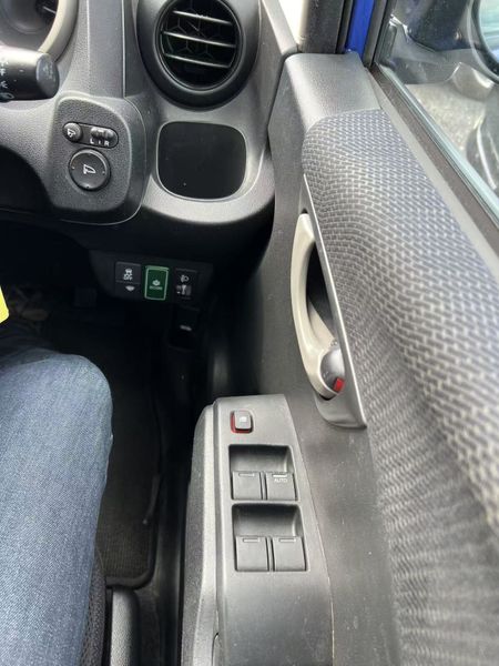 2012 Honda Fit Hybrid 370812528