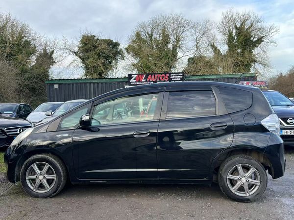 11 Honda Fit Hybrid 370812769