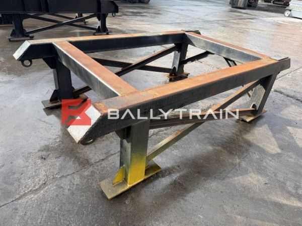 Work Benches 370825887