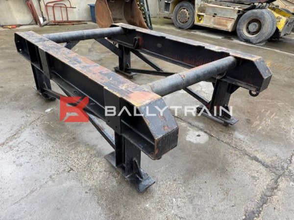 Work Benches 370825896