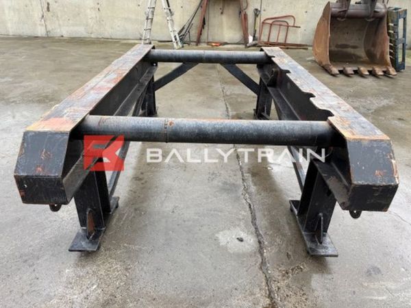 Work Benches 370825890