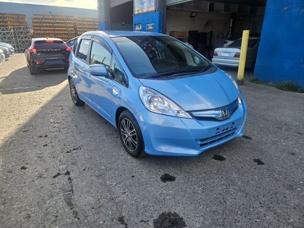 2012 Honda Fit Hybrid Automatic 370820354