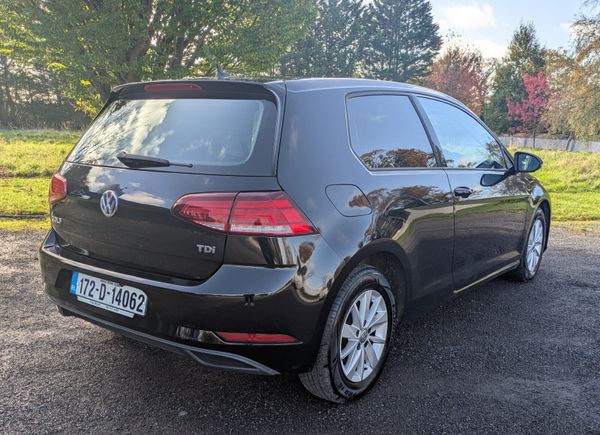 Volkswagen Golf Trendline 2017 370823510