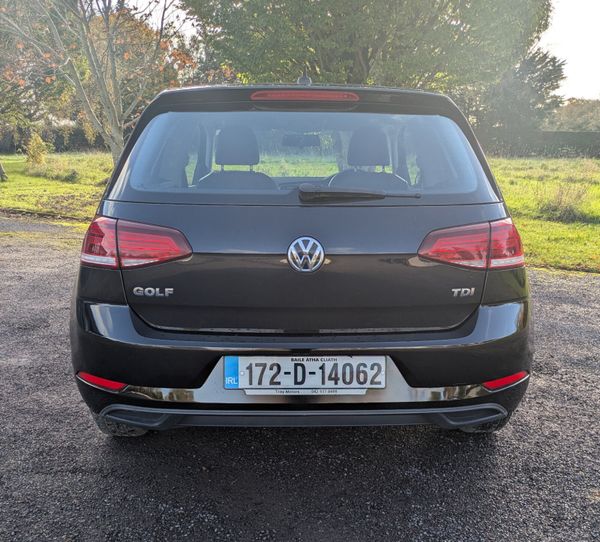 Volkswagen Golf Trendline 2017 370823512