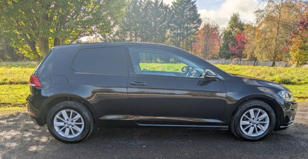 Volkswagen Golf Trendline 2017 370823559