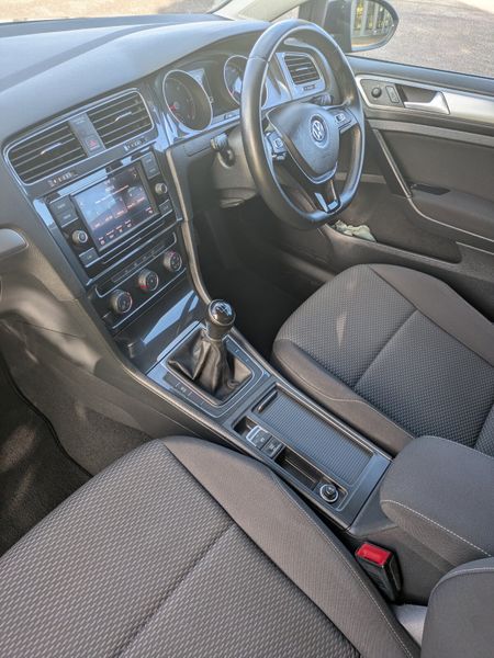 Volkswagen Golf Trendline 2017 370823561