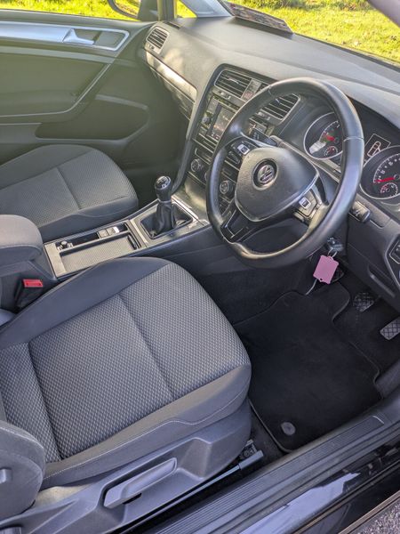 Volkswagen Golf Trendline 2017 370823578