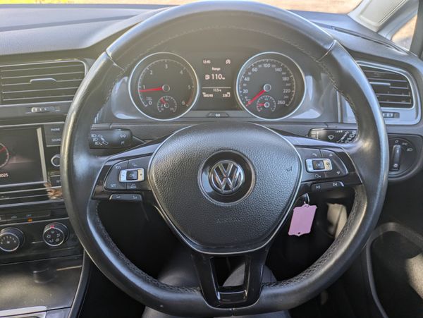 Volkswagen Golf Trendline 2017 370823594