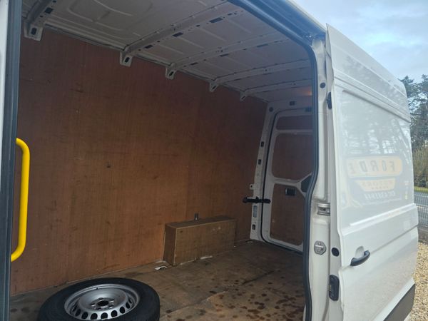 Volkswagen Crafter 2020 370834328