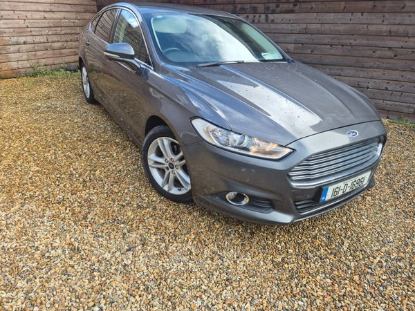 Ford Mondeo 2016 Zetec 370835586