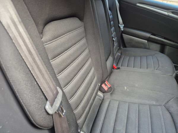 Ford Mondeo 2016 Zetec 370835583