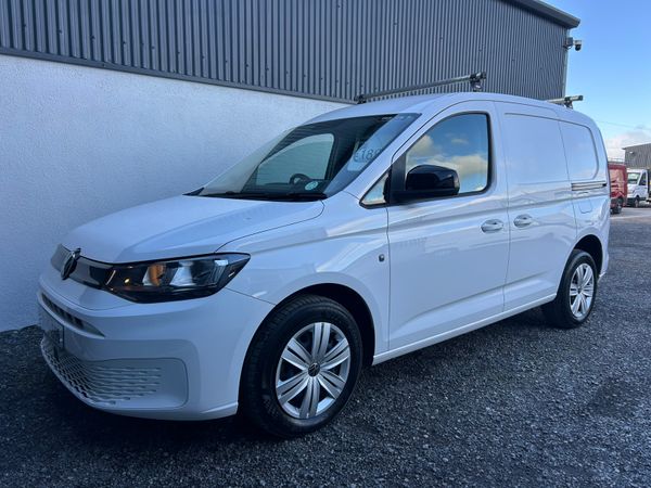 2022 Volkswagen Caddy only 59'000 kms 370838906