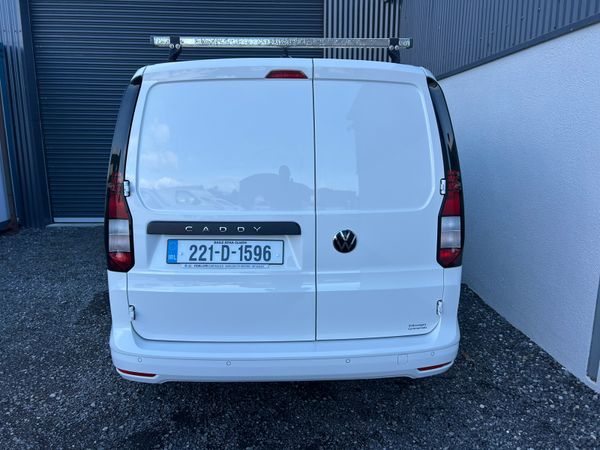 2022 Volkswagen Caddy only 59'000 kms 370838909