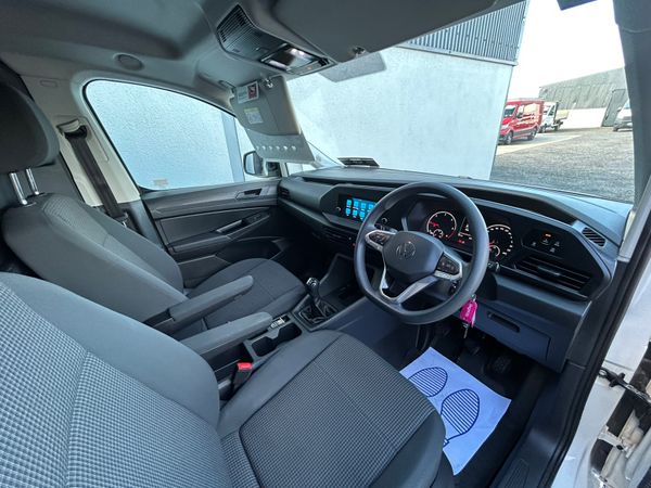 2022 Volkswagen Caddy only 59'000 kms 370838914