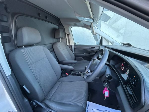 2022 Volkswagen Caddy only 59'000 kms 370838915