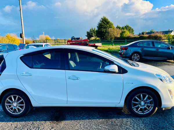 TOYOTA AQUA (2017) 1.5L AUTOMATIC LOW 370839616