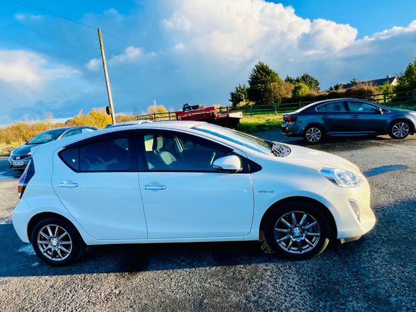 TOYOTA AQUA (2017) 1.5L AUTOMATIC LOW 370839650