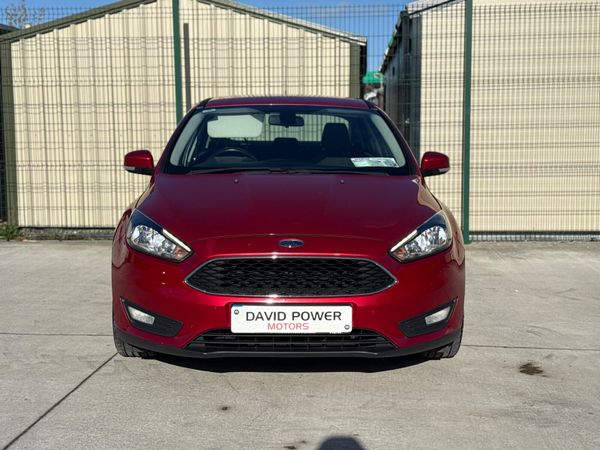 Ford Focus 2015 Low Kms!!! 370831191