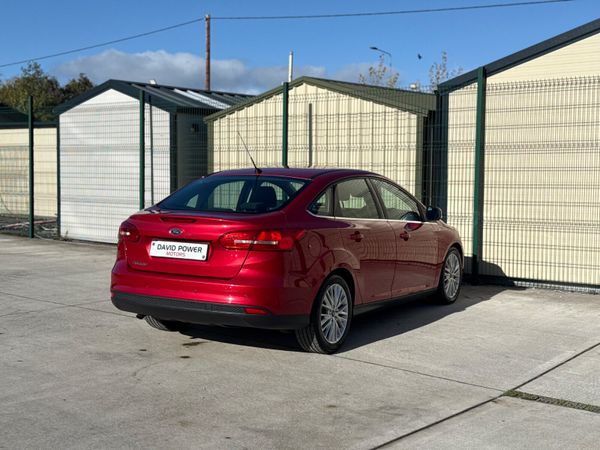 Ford Focus 2015 Low Kms!!! 370831202