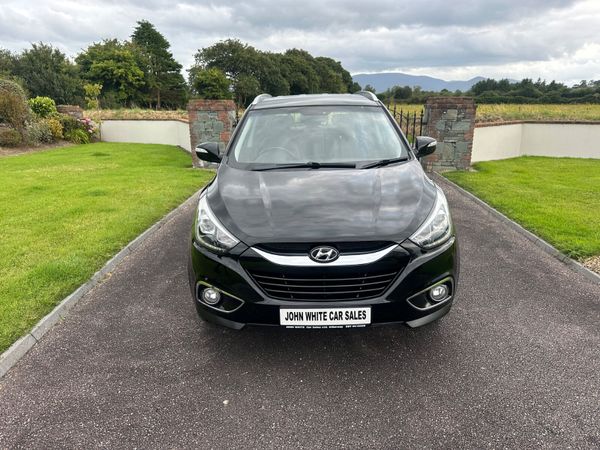 Hyundai ix35 1.7 ( low kilometres) 370831915