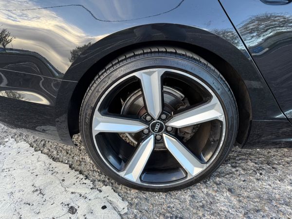 Audi A5 2018 Automatic 370843648