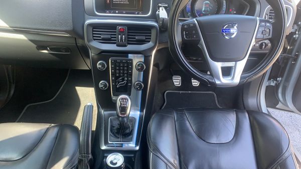 2013 Volvo V40 Estate R-DEDIGN ! 370854645