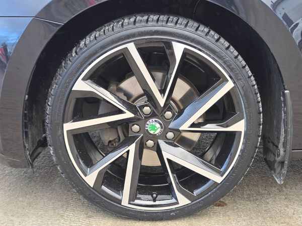 2017 SKODA SUPERB STYLE MODEL LIKE NEW 370856607