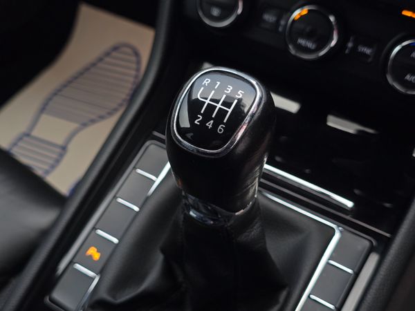 2017 SKODA SUPERB STYLE MODEL LIKE NEW 370856621