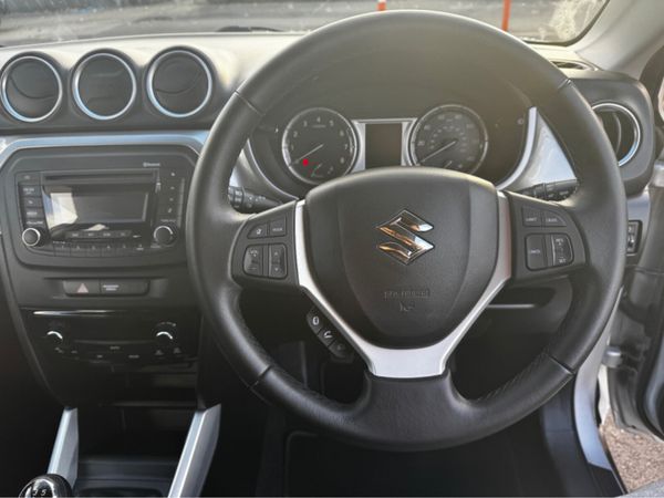 Suzuki Vitara 1.6 SZ4 120PS 5DR 370868599