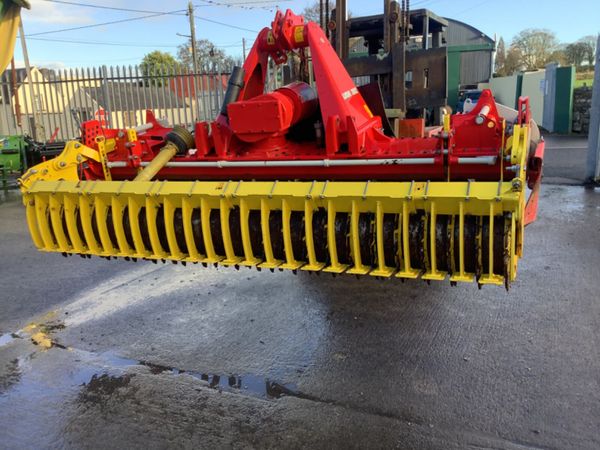 2023 Pottinger Lion 3 metre power Harrow 370861975