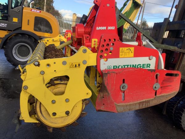 2023 Pottinger Lion 3 metre power Harrow 370861976