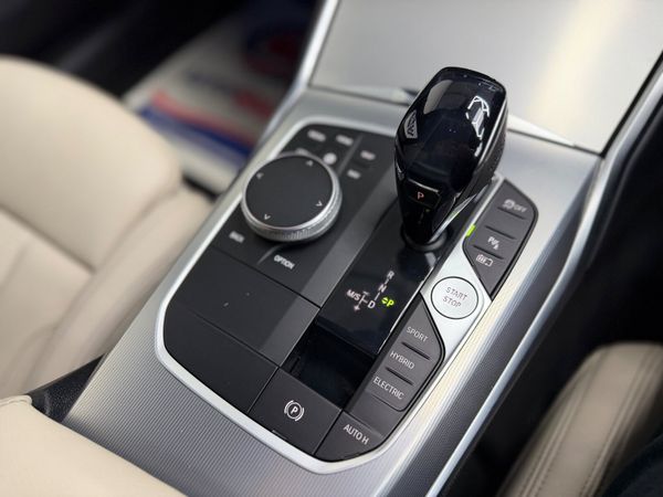 2021 BMW 330E M-SPORT / M PERFORMANCE 370886147