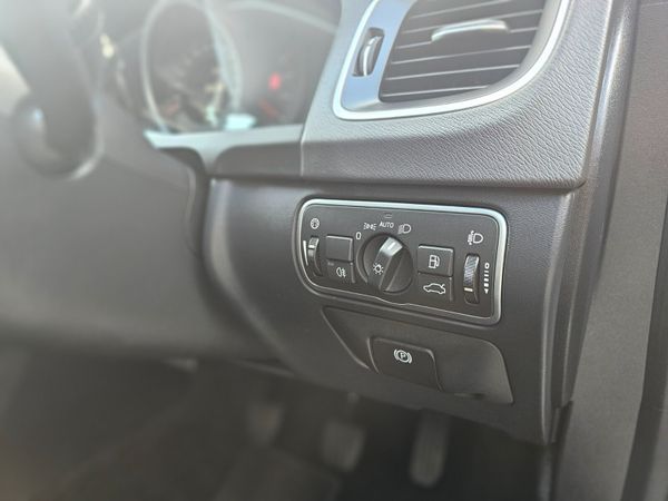 VOLVO V60 D4 190 BHP SE +LEATHER ESTATE 370889053