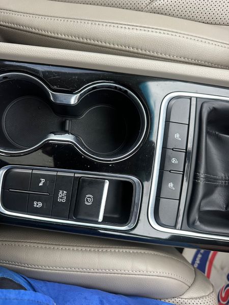 Kia Optima PLATINUM ( top spec ) 370880808