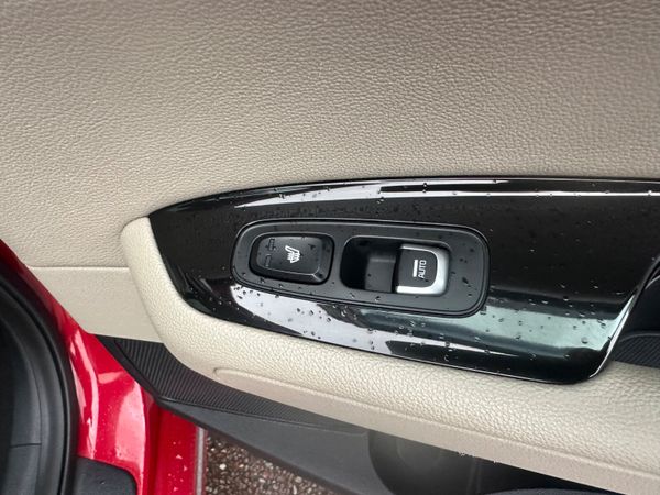 Kia Optima PLATINUM ( top spec ) 370880813