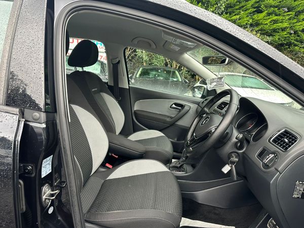 VW CROSS- POLO 2015 1.2 AUTOMATIC ONLY 14K MILES 370883685