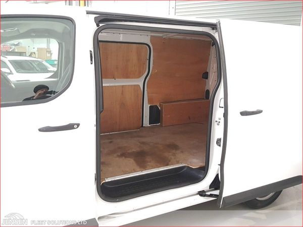 Peugeot Expert Professional STD 1.5 HDI 120hp ( 1 370907653