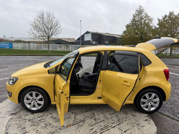 Volkswagen Polo 2011 Auto huge spec 370915012