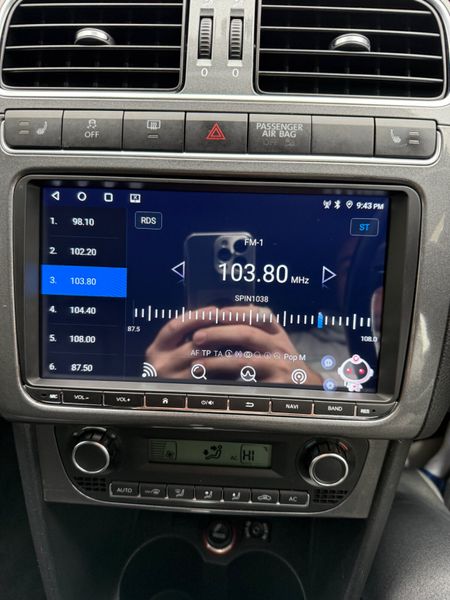 Volkswagen Polo 2011 Auto huge spec 370915033