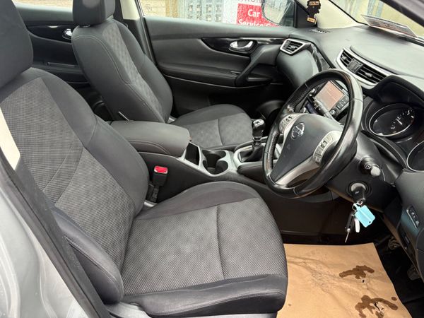 2017 Nissan Qashqai 1.5dci SV 370929316