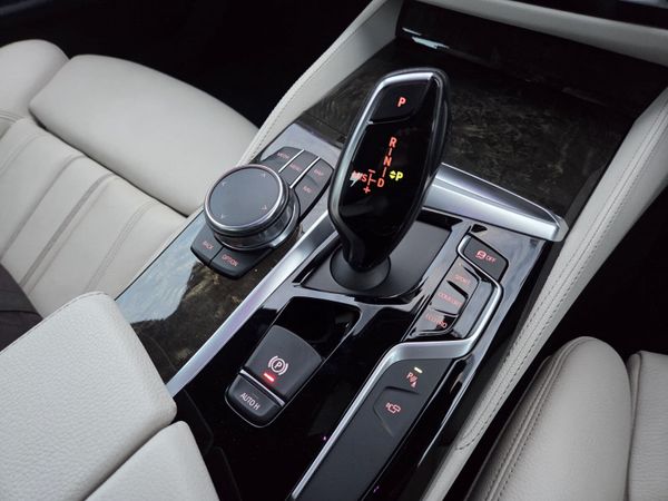 2017 BMW 520D M Sport | High spec | low mileage 370922529