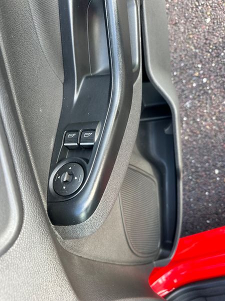 Ford Fiesta 2016 370975600