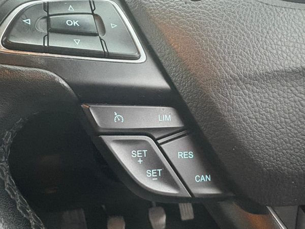 2017 Ford Focus 1.5 TDCI Zetec 370977728