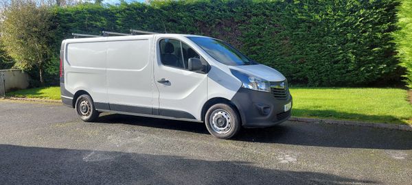 Opel Vivaro 2019 370995549