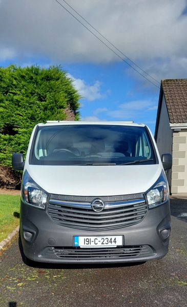 Opel Vivaro 2019 370995571