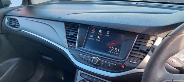 Opel Astra 2017 371006453