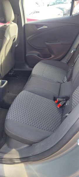 Opel Astra 2017 371006543